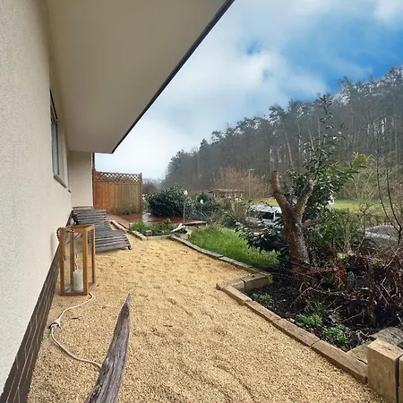 Feuriger Felix Mit Sauna, Kamin Und Garten In Ruhiger Waldrandlage Lägenhet