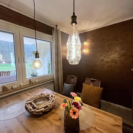 Feuriger Felix Mit Kamin Und Garten In Ruhiger Waldrandlage *