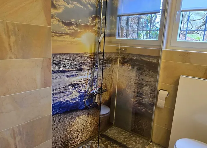 Feuriger Felix Mit Kamin Und Garten In Ruhiger Waldrandlage * Marburg